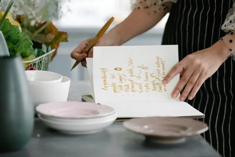 The Recipe Card Dynasty: When American Families Cooked Every Meal and Restaurants Were for Special Occasions